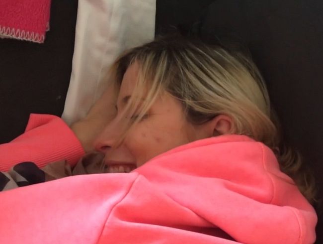 MellyBunnyLuder Porno Video: dog*y Beim Fussball - Ich war geil und er war da